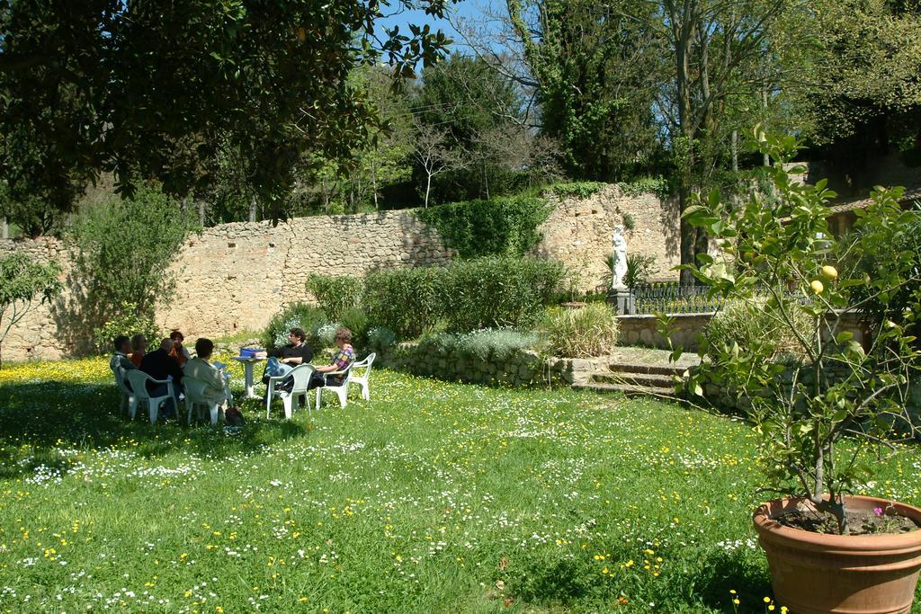 Villa Palagione Centro Interculturale Волтера Екстериор снимка